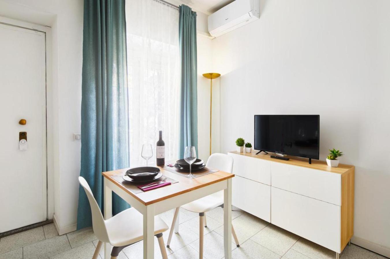 House Naviglio Quattro Leilighet Milano Eksteriør bilde