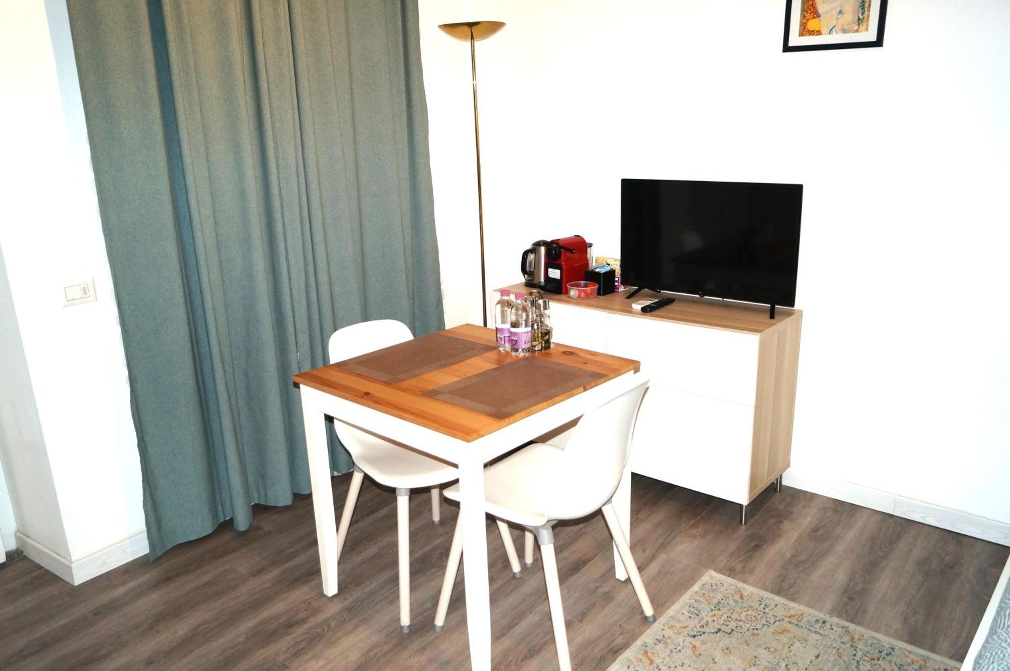 House Naviglio Quattro Leilighet Milano Eksteriør bilde